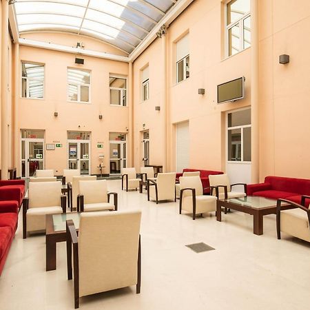 Micampus Aranjuez Student Residence Exteriör bild